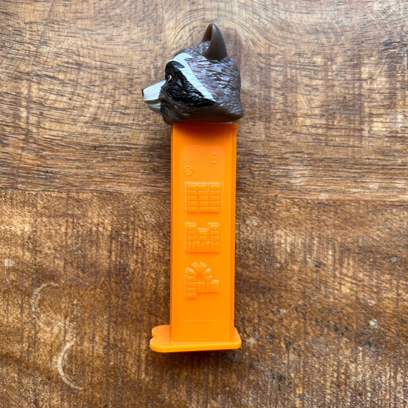 Pez Dispensers - Picture 9 of 12